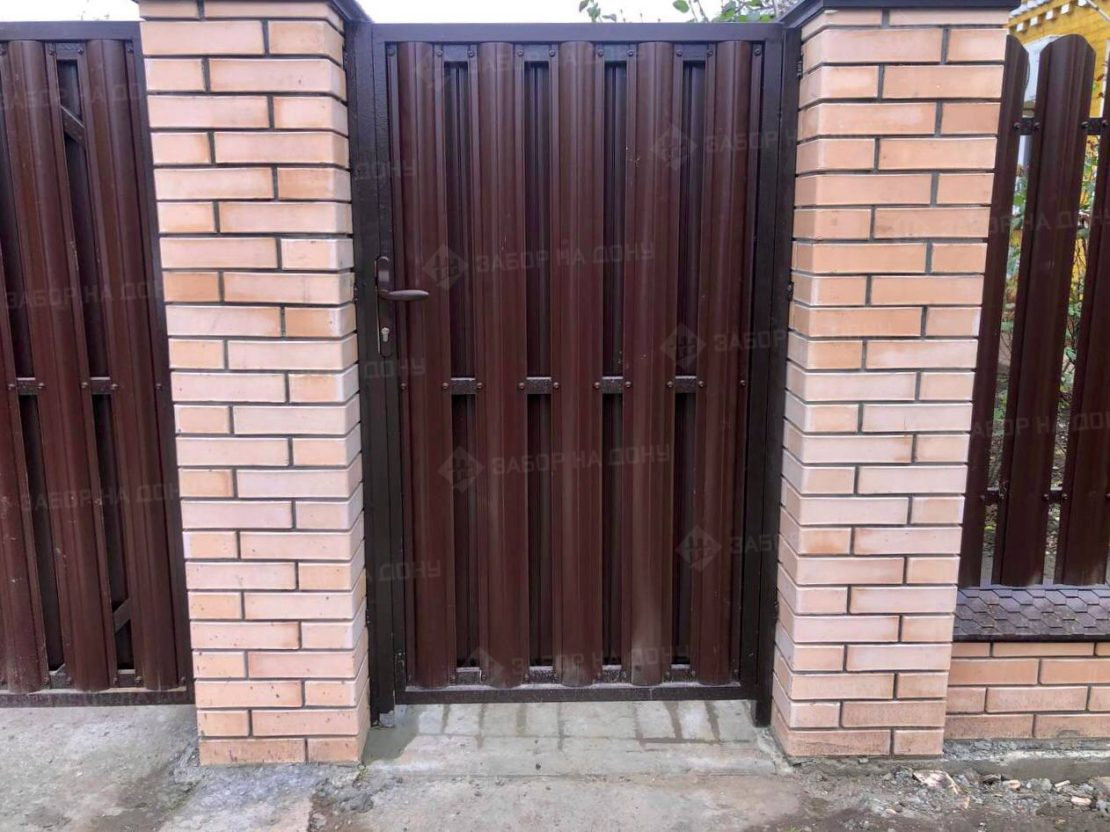 Калитка из евроштакетника  в Гуково